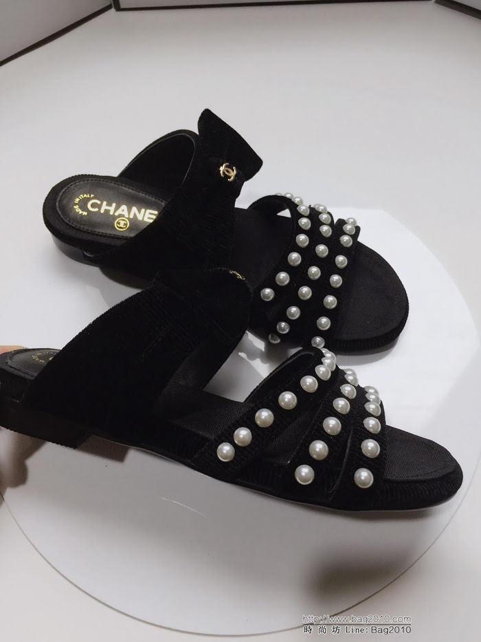 CHANEL香奈兒 19ss開春新款 珍珠帶子涼拖 潮女必備單品 時尚小羊皮拖鞋  dsX2573